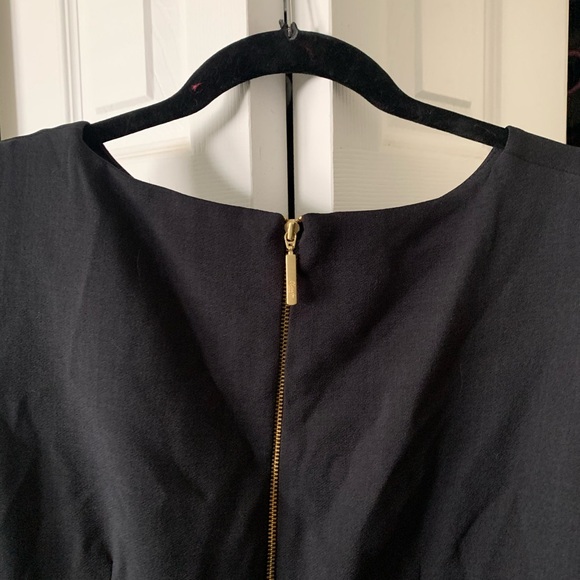 Black and red a line dress - Picture 7 of 7